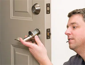 Tampa Community Locksmith Tampa, FL 813-261-3296